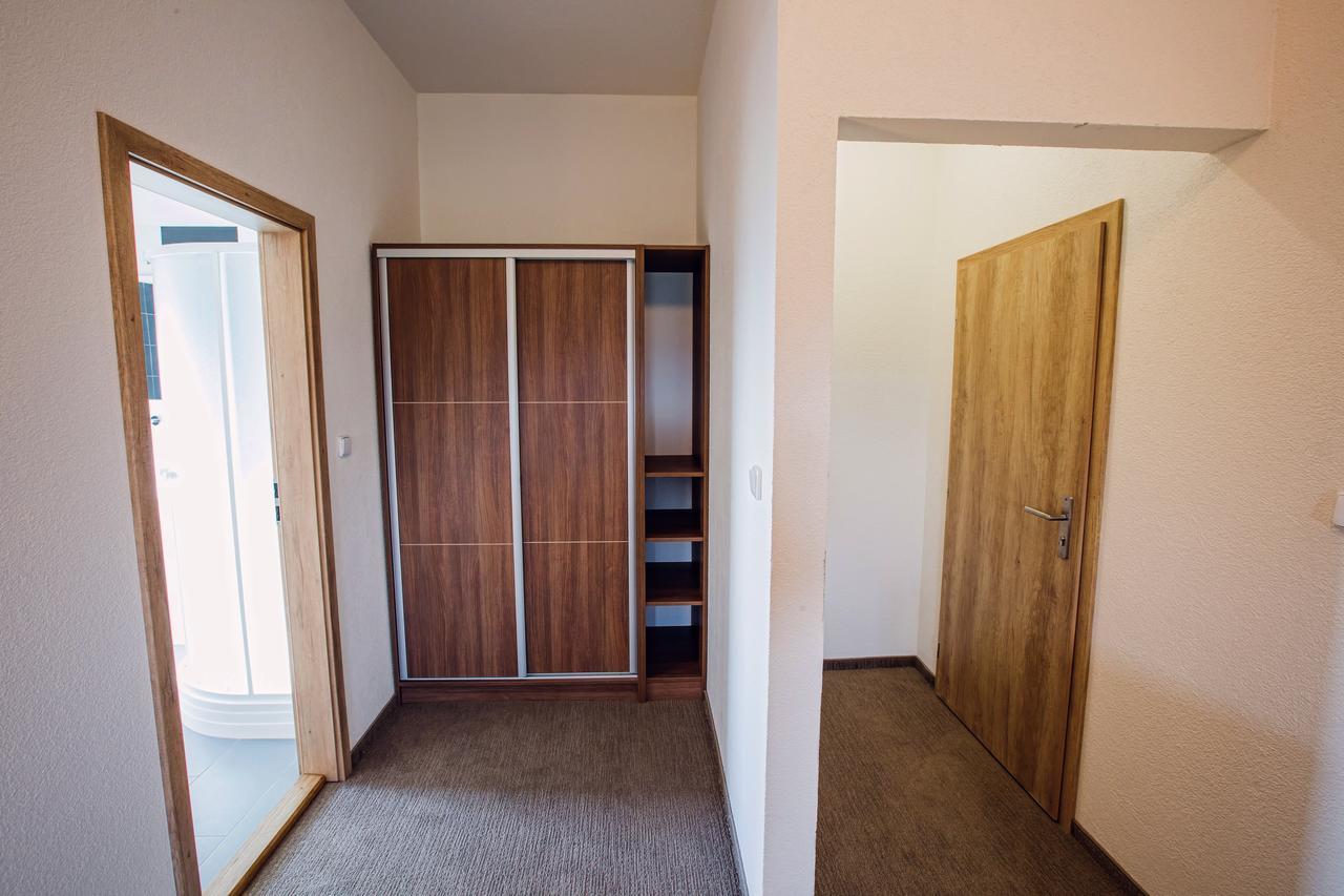 Hotel Na Sustne Krupá Buitenkant foto